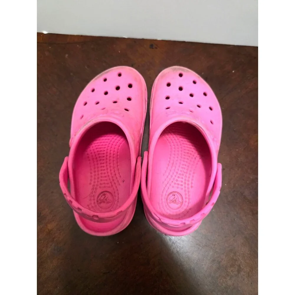 Crocs Pink Toddler c8 Clogs Adjustable Heel Strap Casual Park‎